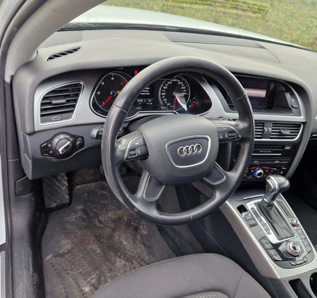 Audi A4 cena 44900 przebieg: 199000, rok produkcji 2013 z Żory małe 191